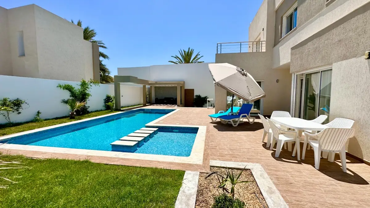 Villa Adam1